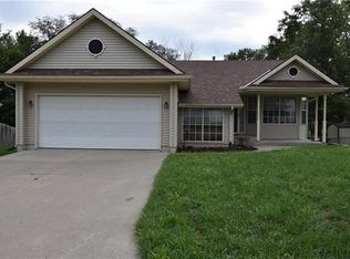 303 Laura Ln, Concordia, MO 64020