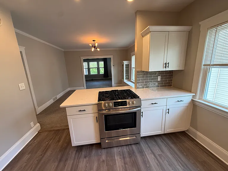1276 Bonnieview Ave — Photo 3