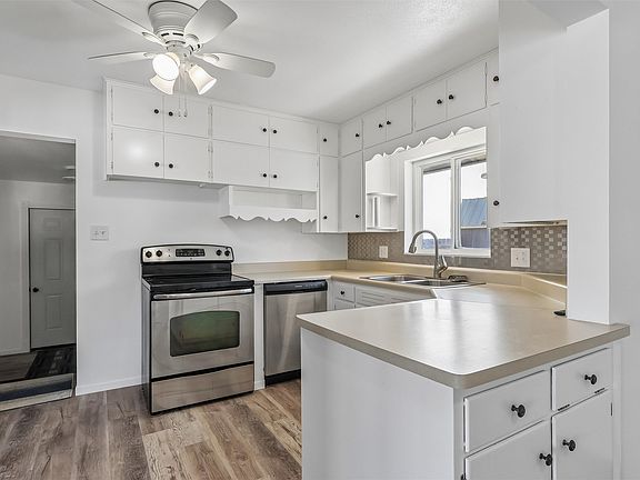 5th image of 713 E Jasper St