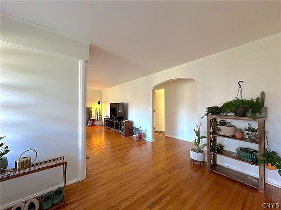 4th image of 4055 Bristol Rd