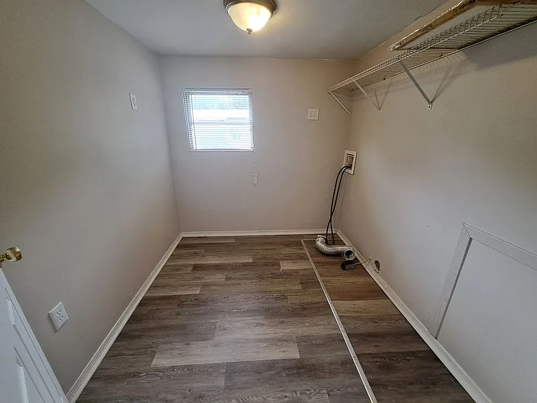 2821 Hillcrest Ave #11 — Photo 16