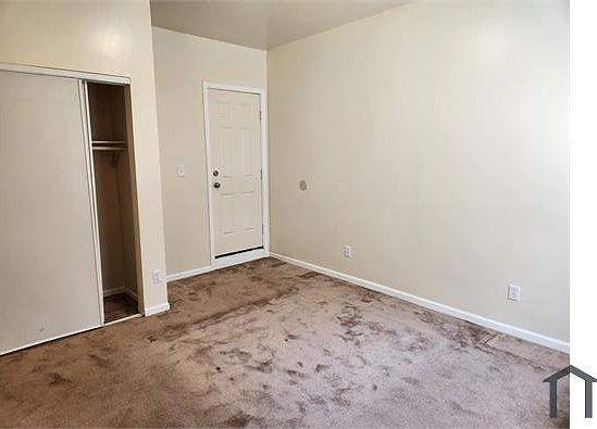 5th image of 391 Bridgeview Dr APT 4