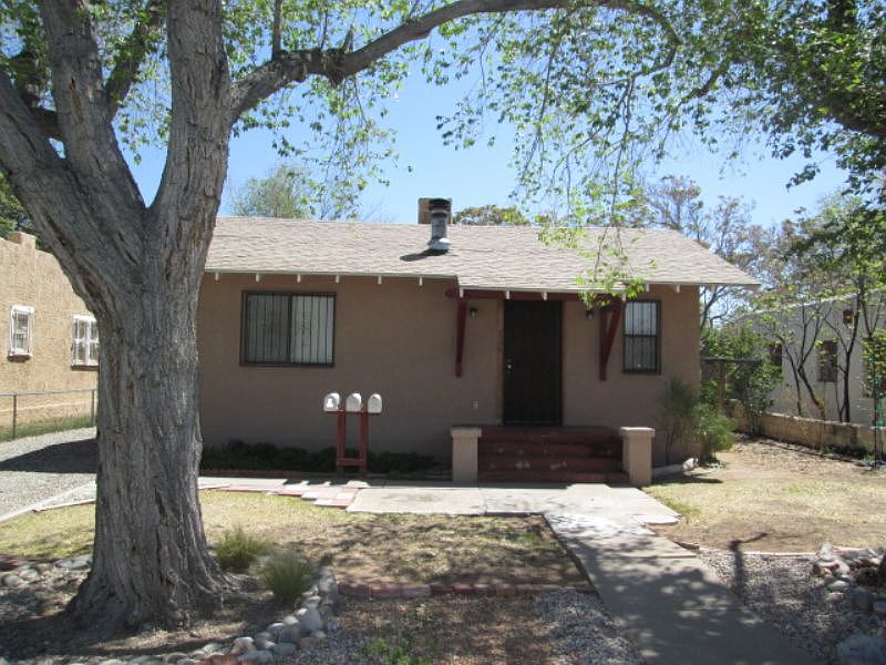 1st image of 306 Princeton Dr SE