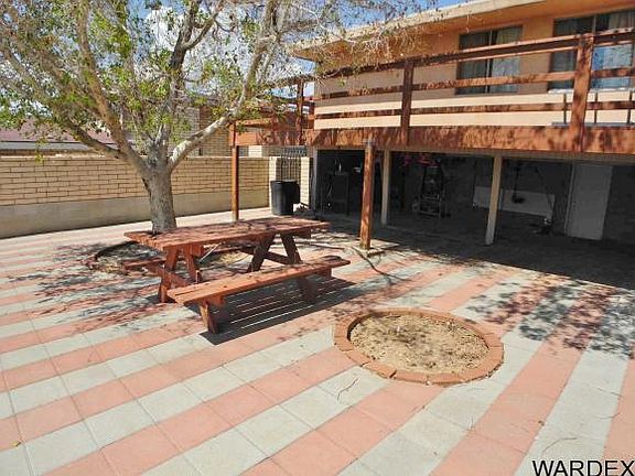 4th image of 706 S Navajo Ave