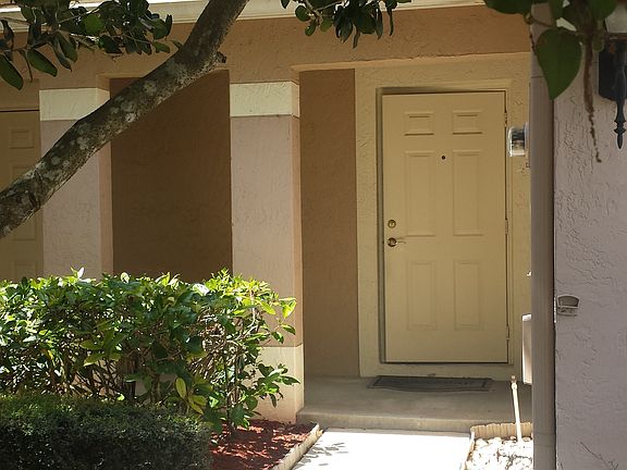 3rd image of 8607 N Southgate Shores Cir