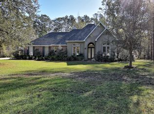 17212 Saint Gertrude Dr, Covington, LA 70435