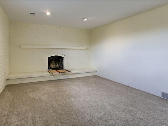 5th image of 1618 S 123rd St