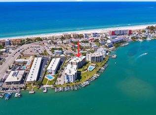 9815 Harrell Ave APT 404, Treasure Island, FL 33706