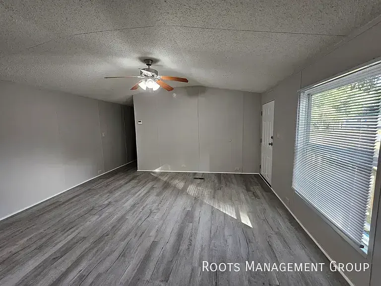 3315 Sylvester Hwy #63 — Photo 5