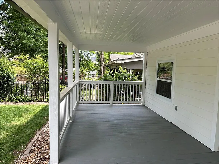 559 Angier Ave NE — Photo 6