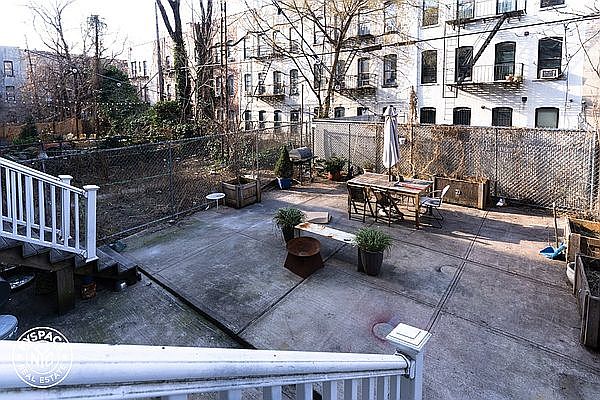 1st image of 411 Suydam St #1S