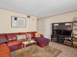 281 Reynolds Ter #19, Orange, NJ 07050