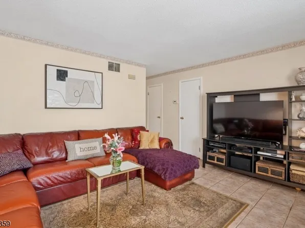 281 Reynolds Ter #19, City Of Orange Twp., NJ 07050