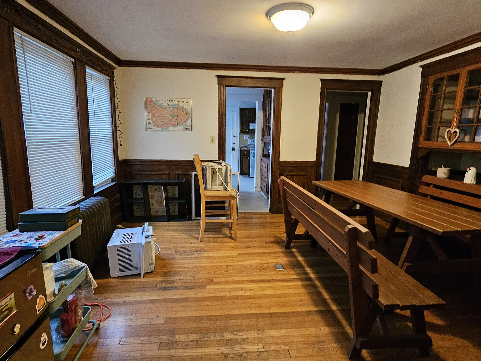 3 bed, 1200 sqft, $6,200 — Photo 2