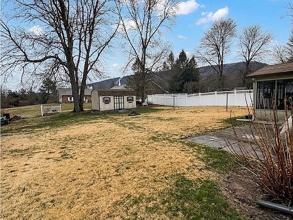 2nd image of 619 Charles Rd