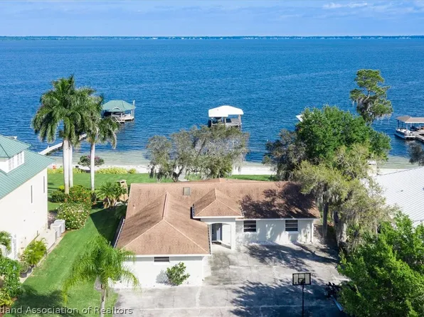 407 Catfish Creek Rd, Lake Placid, FL 33852