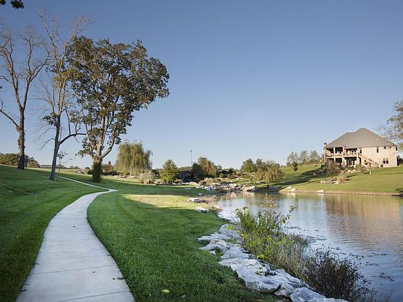 4th image of 1256 S Rosemoor Dr