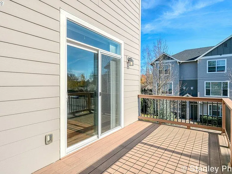 9445 SW 92nd Ave — Photo 17