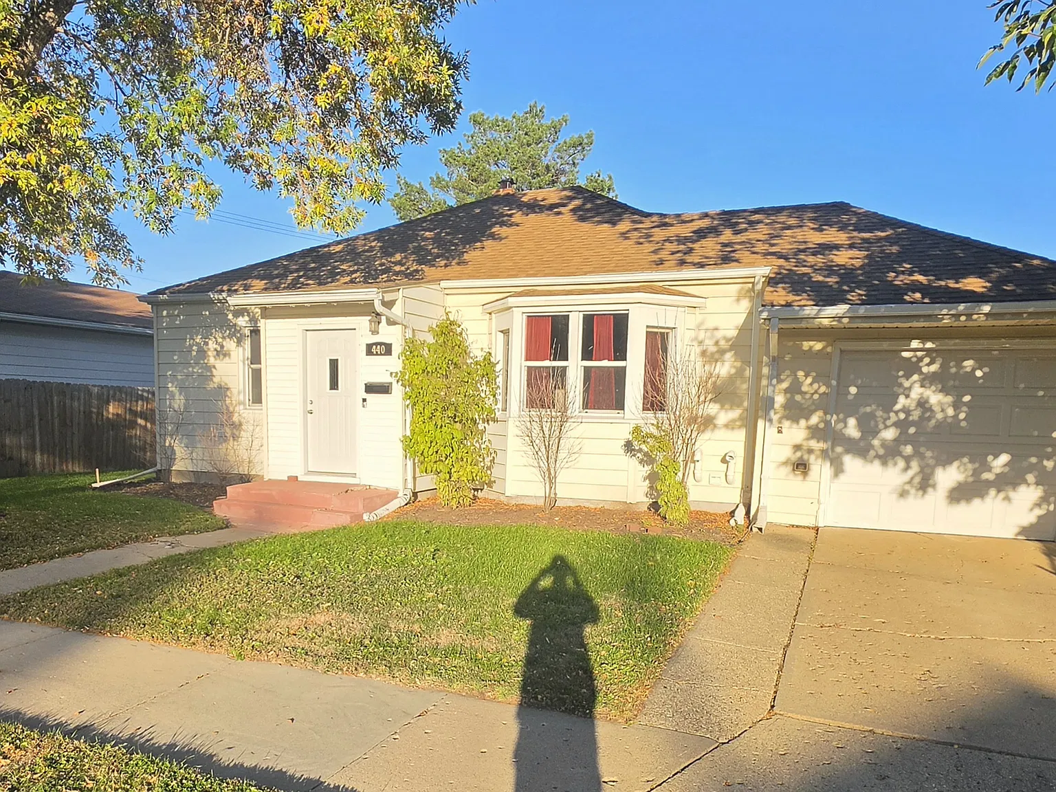 4 bed, 2188 sqft, $2,200 — Photo 1