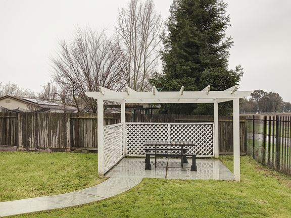 5th image of 4360 Aubergine Way