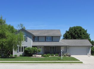 648 Wisconsin Ave, Oostburg, WI 53070