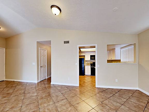 3rd image of 4452 Midway Ln