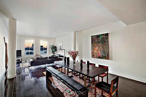 Sold by Town Residential | media 23