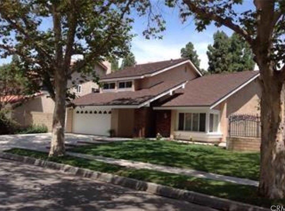 1st image of 16318 Still Knoll Ln