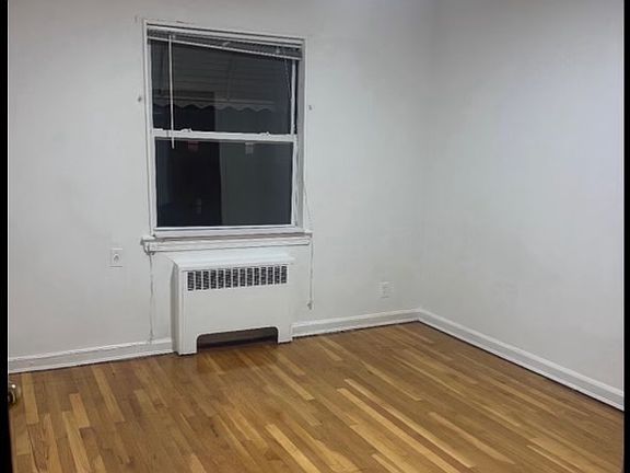 5th image of 65-28 Utopia Pkwy #2