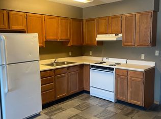 417 N Main St APT 202, Mitchell, SD 57301