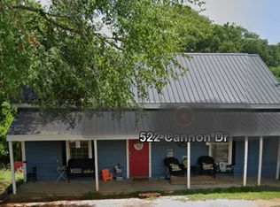 522 Cannon Dr, Social Circle, GA 30025