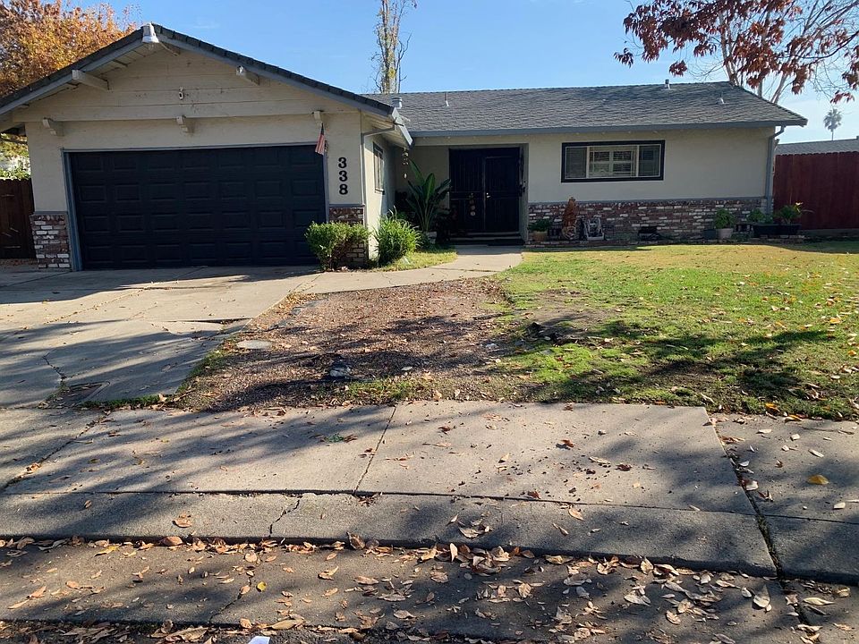 1st image of 338 NW Santa Anita Ct
