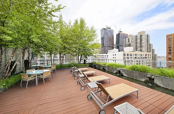 Rented by Nomad Property Group, LLC | media 11