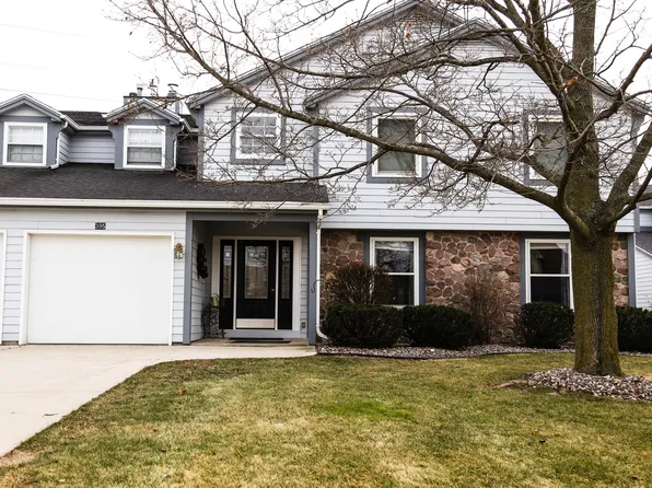 387 Captains Ct, Winneconne, WI 54986