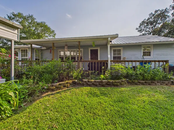 9332 Dads Hill Rd, Warrior, AL 35180
