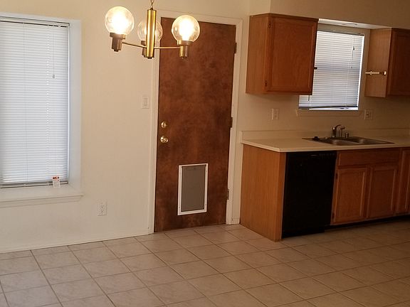 3rd image of 5009 Blue Sage Pl NE