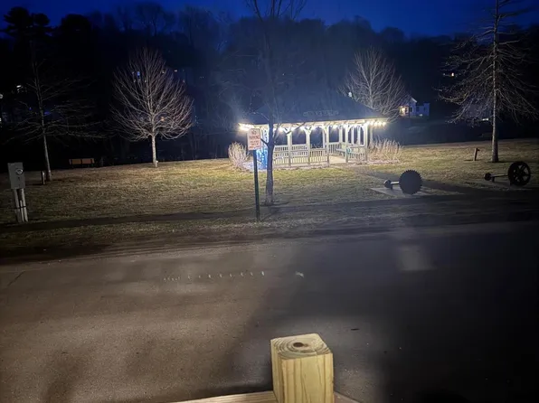 17 Four Rod Road, Warren, ME 04864