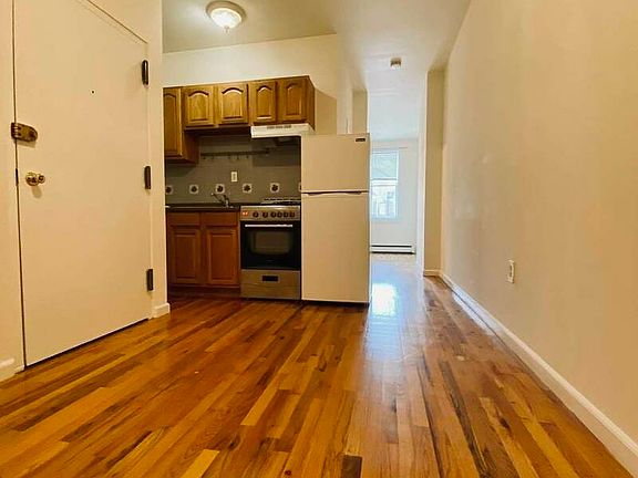 5th image of 2179 Steinway St APT 2C