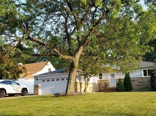 5132 Thornbury Rd, Cleveland, OH 44124