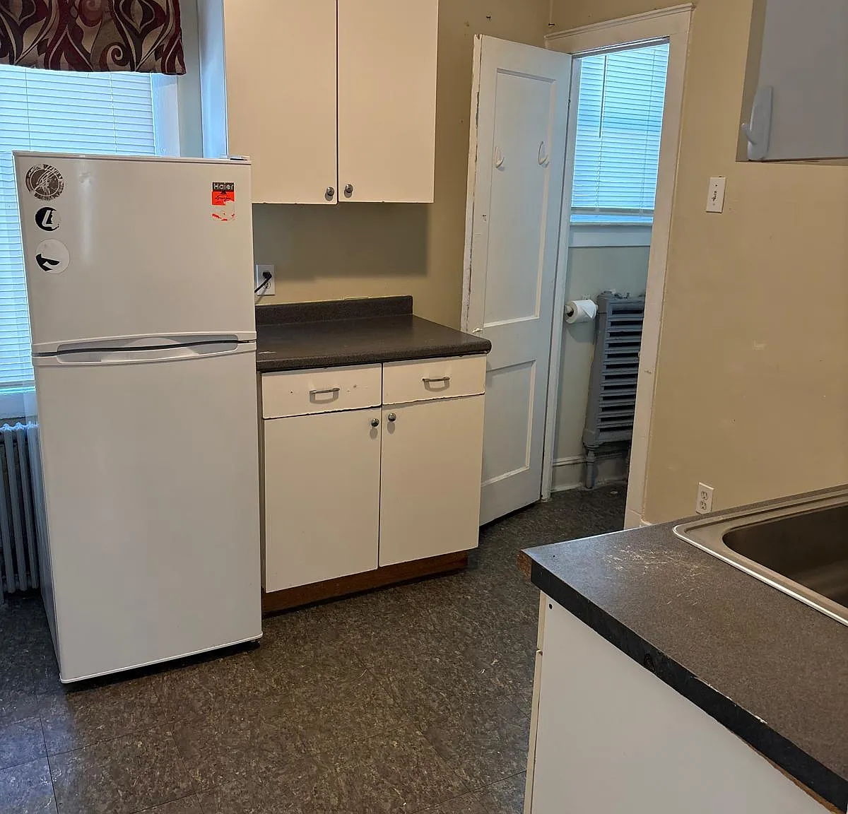 609 Cherry St — Photo 3