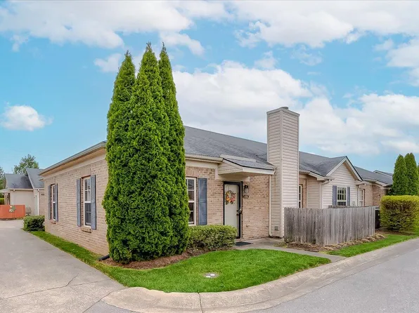 486 Goldon Trophy Trl, Lexington, KY 40514