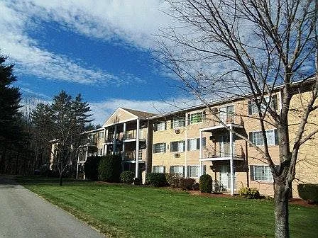 Building Photo - 379 Huse Rd #29