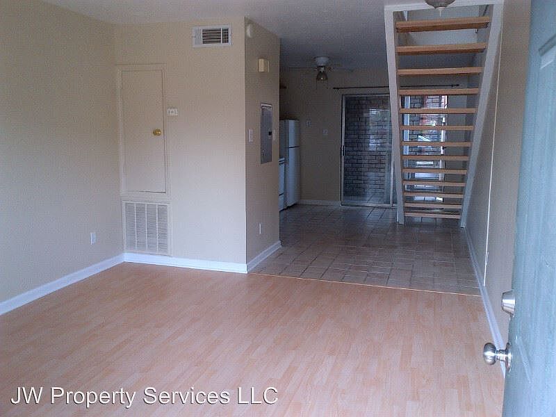 2nd image of 2109 Manson Ave