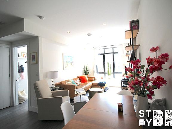 2nd image of 609 Saint Johns Pl #1R