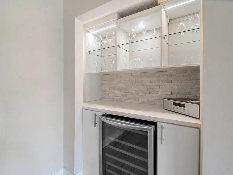 950 De Soto Rd #2B — Photo 9