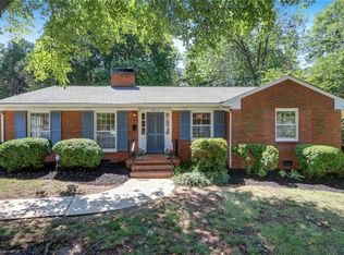 1210 Pembroke Rd, Greensboro, NC 27408