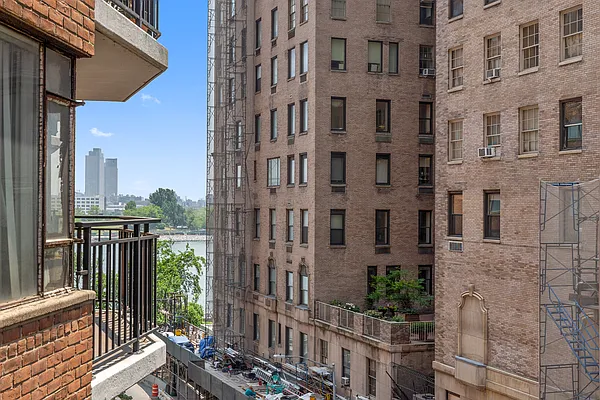 Sold by Corcoran | media 18