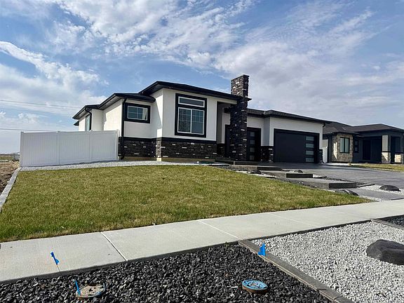 2nd image of 1013 Madden Rd