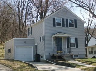 649 N Chestnut St, Richland Center, WI 53581