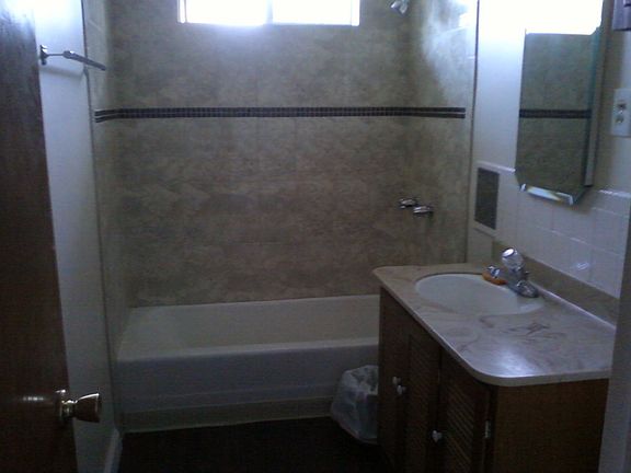 5th image of 658 Molinar Ave